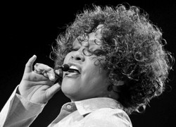 Serial "Glee" uczci pamięć Whitney Houston