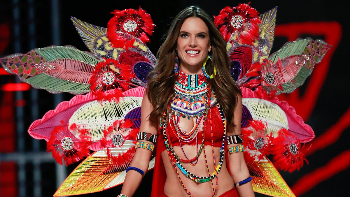 Alessandra Ambrosio powiedziała "koniec"! Brazylijska modelka postanowiła pójść na emeryturę i zrezygnowała ze współpracy z marką Victoria's Secret. Fani są niepocieszeni!