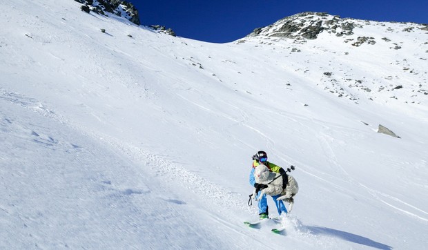 533079_skijas-spasao-ovcu-02-foto-profimedia-rs