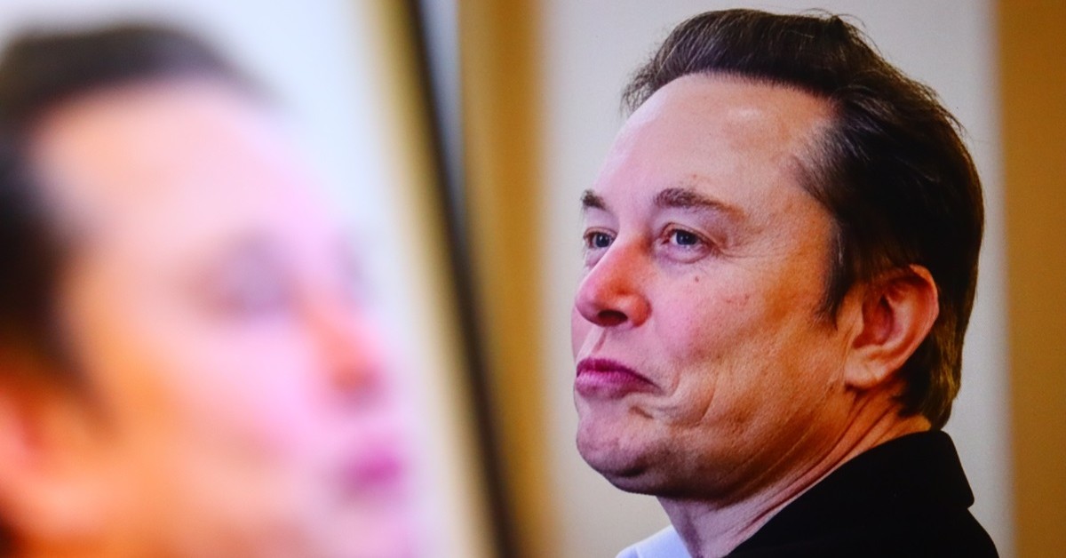 Musk rusza na wojnę z Wikipedią. Grokipedia ma być „dziesięć razy lepsza”, ale już się sypie