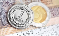 4 miliardy złotych od dziadka i babci. Tak polscy emeryci wspierają swoich bliskich