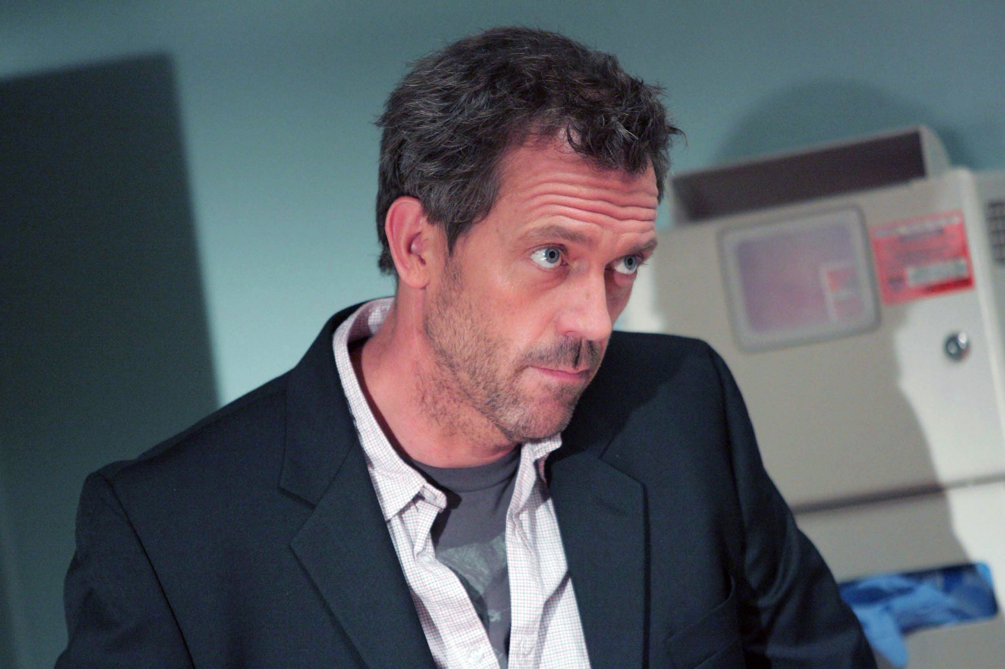 Hugh Laurie hral známeho doktora Housea.