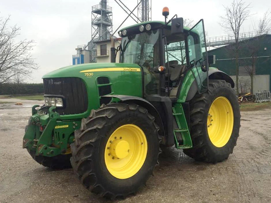 Traktor-John-Deere