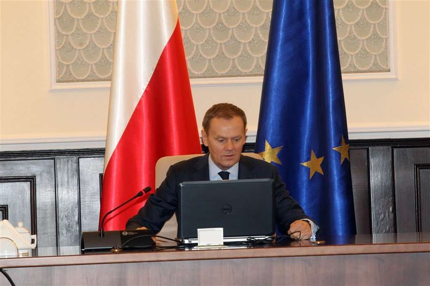 Tusk na razie nie wymienia ministrów