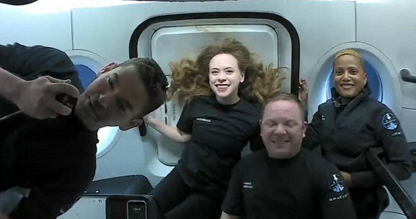 Dragon Crew, SpaceX.  Astronauții amatori s-au întors dintr-o misiune de trei zile