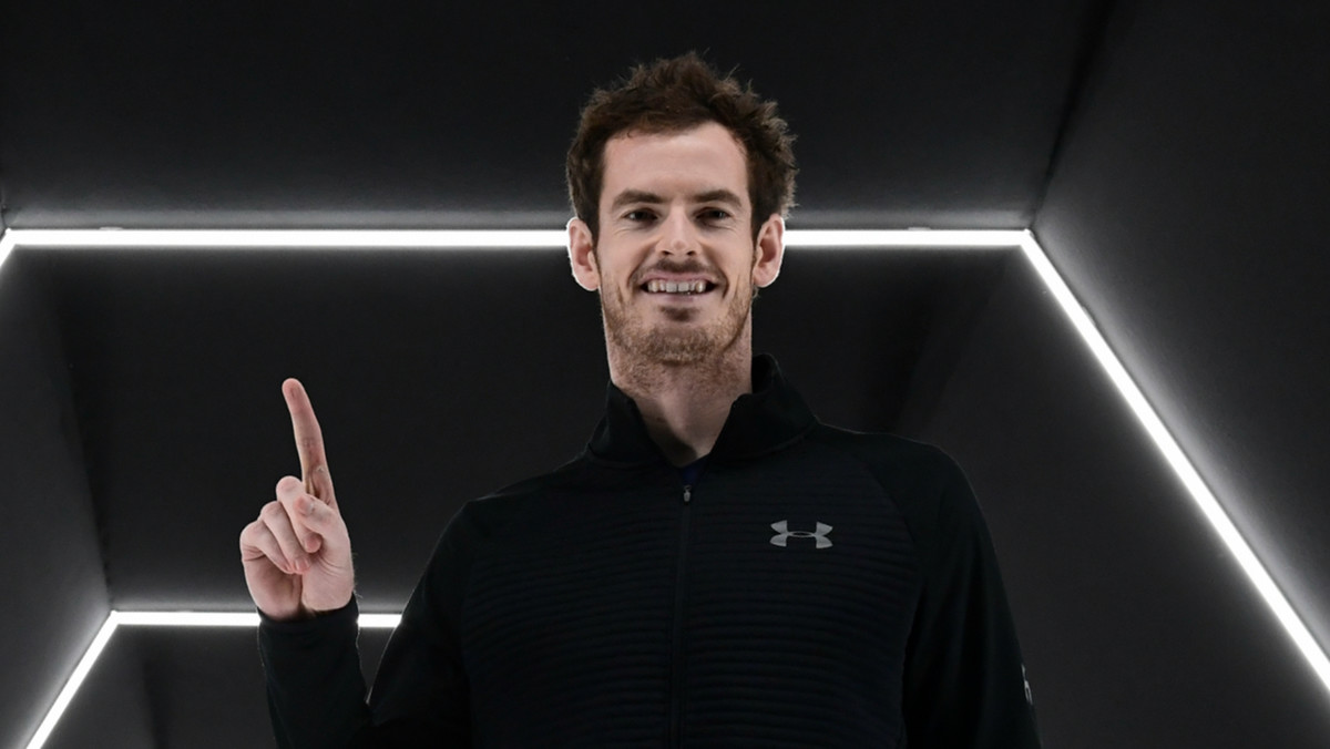 Szkocki tenisista został w poniedziałek liderem rankingu ATP. Andy Murray dokonał tego po raz pierwszy w karierze w wieku 29 lat. Teraz może stać się nie tylko ugruntować pozycję osobistą, ale także zostać legendą brytyjskiego sportu. Na zawodnika czekają też wielkie pieniądze, ale musi utrzymać pozycję lidera na długi czas.