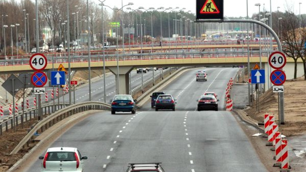 "MMSzczecin": Na remontowanej ulicy Struga, od czwartku kierowcy będą mogli wjechać na nowe rondo przy ulicy Wisławy Szymborskiej.