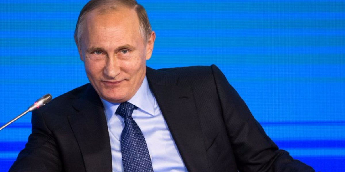 Putin congratulates Trump on winning the election