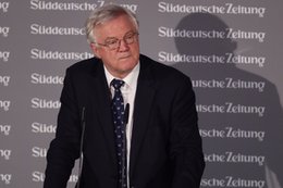 David Davis warns the EU: ‘Don’t put politics before prosperity’