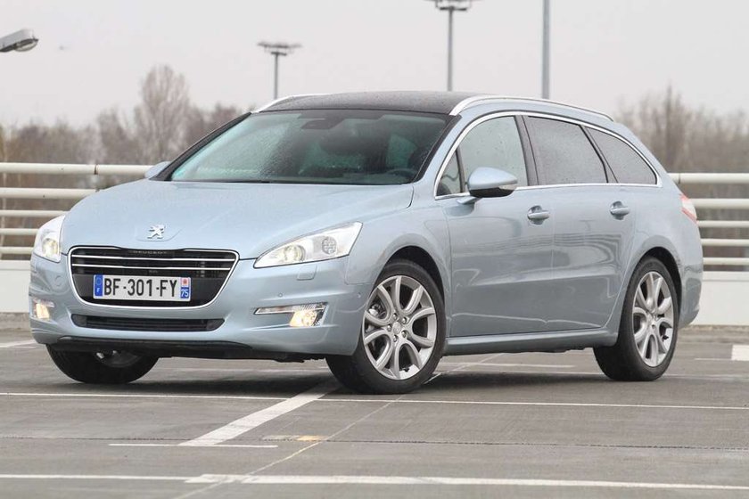 Peugeot 508 SW kontra Renault Laguna Grandtour