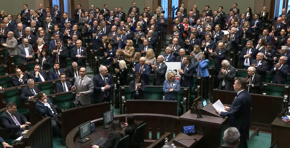 Którzy politycy cieszą się największym zaufaniem społecznym? [BADANIE]