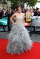 Emma Watson Oscar de la Renta estélyiben a Harry Potter és a Halál Ereklyéi 2. londoni premierjén 2011-ben