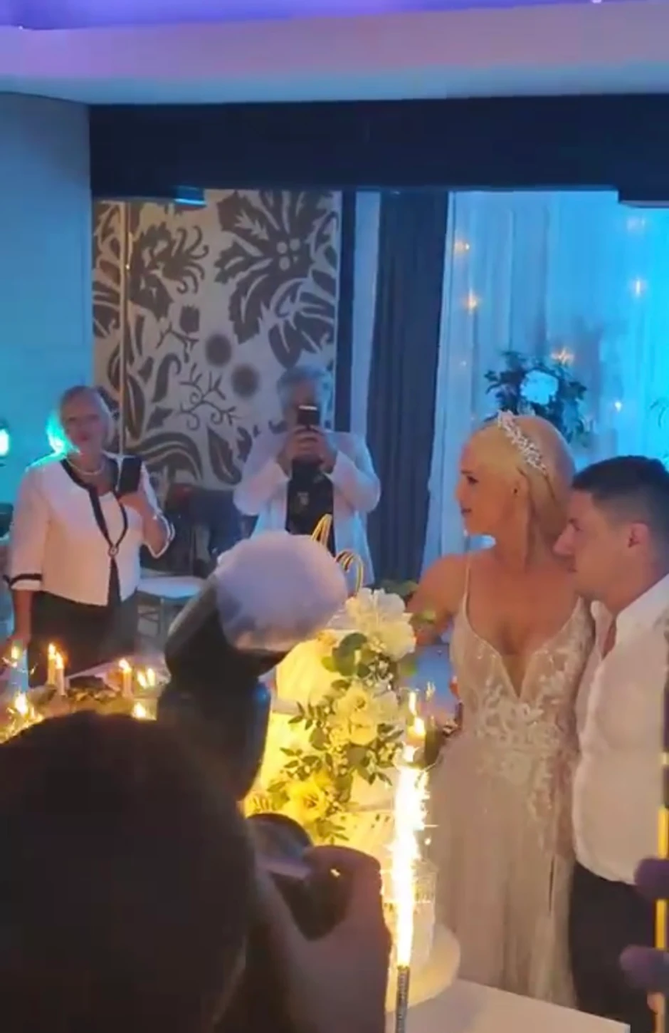 Anja Mit, treća venčanica