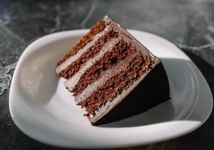 Šerpa torta - najsočnija i najbrža: Recept za čokoladnu poslasticu koju svi obožavaju 