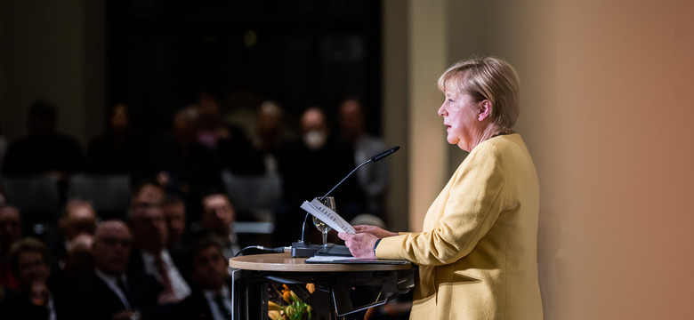 Kontrowersje wokół fundacji zainaugurowanej przez Merkel. Wdowa po kanclerzu Kohlu grozi pozwem