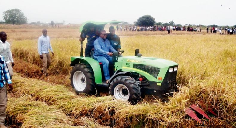 Farmers deserve better than cutlasses and hoes as prizes – Mahama