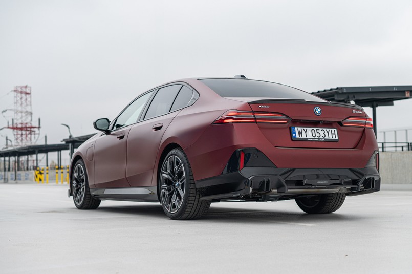 BMW 550e