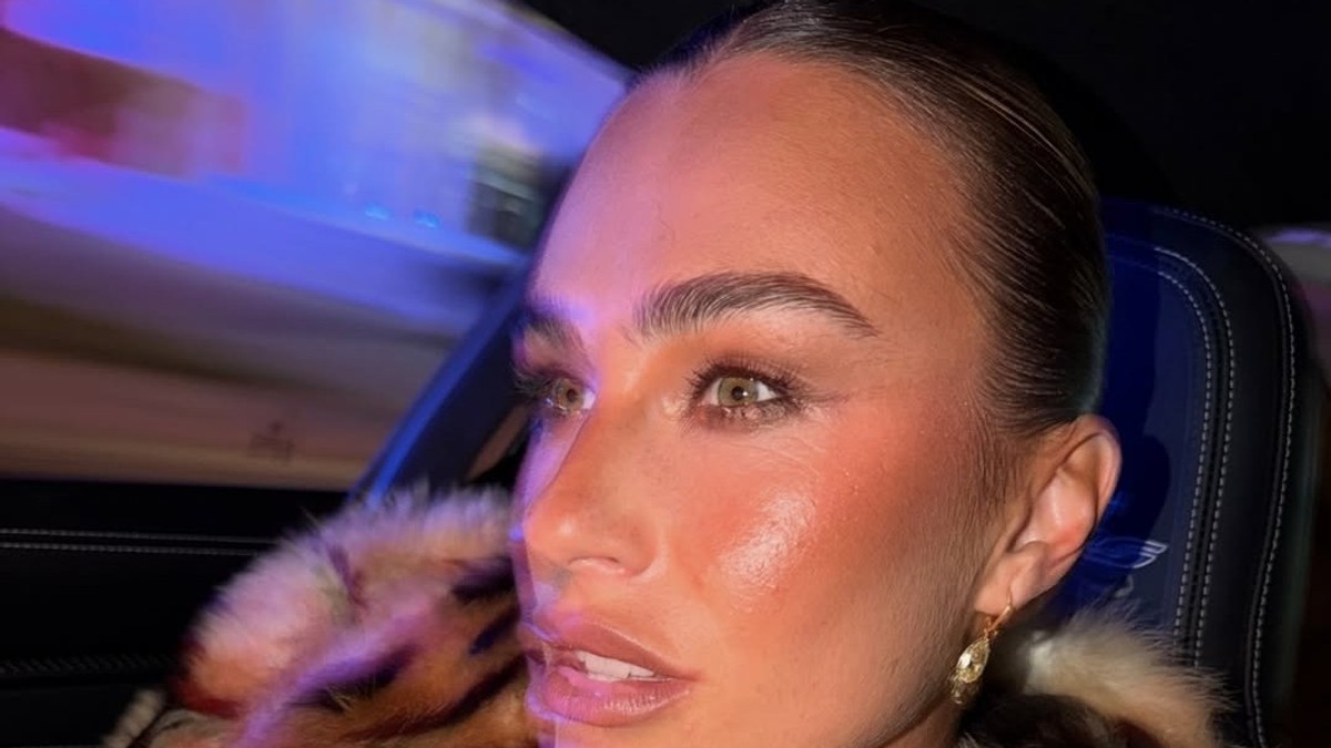 "Izgleda kao čobanka koja sluša turbo folk": Sabalenka u kič izdanju izazvala šok