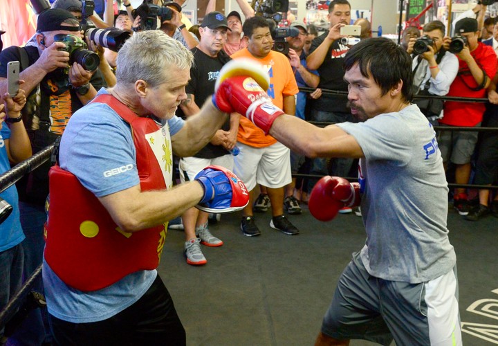 Manny Pacquiao szykuje się do walki z Floydem Mayweatherem Jr.