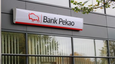 bank pekao wydał komunikat. tak przestępcy wyłudzają pieniądze