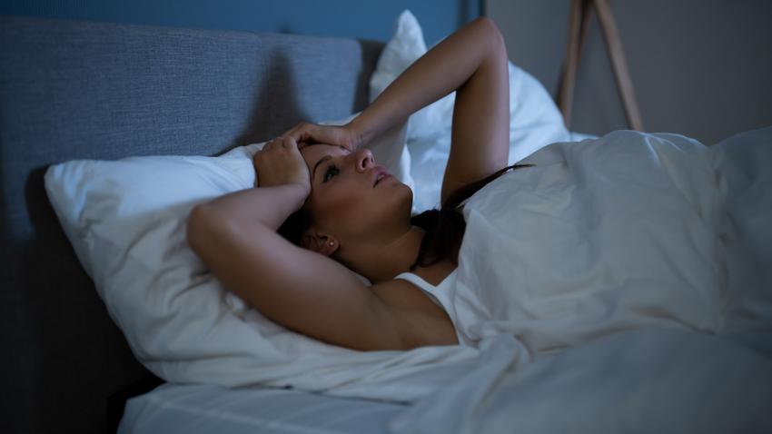 gyakori fejfájás jele rossz alvás oka alvászavar ellen