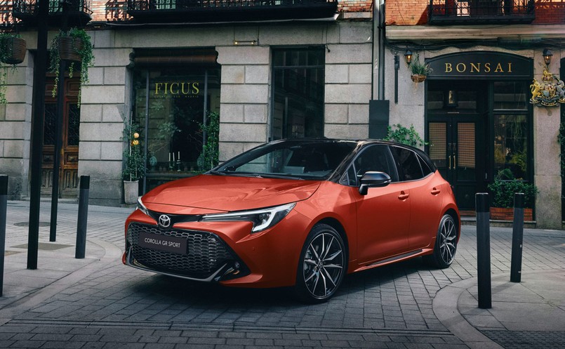 Nowa Toyota Corolla 2025
