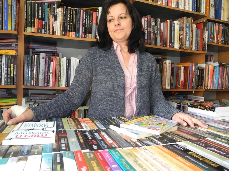 Lorika Janković, prodavačica u knjižari Til