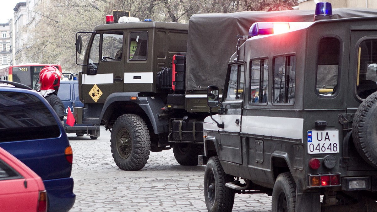 Pracownicy budowlani znaleźli na ulicy Jagiellończyka niewybuch z czasów II wojny światowej.  Pocisk został już zabezpieczony i wywieziony przez saperów na poligon, gdzie zostanie zniszczony.