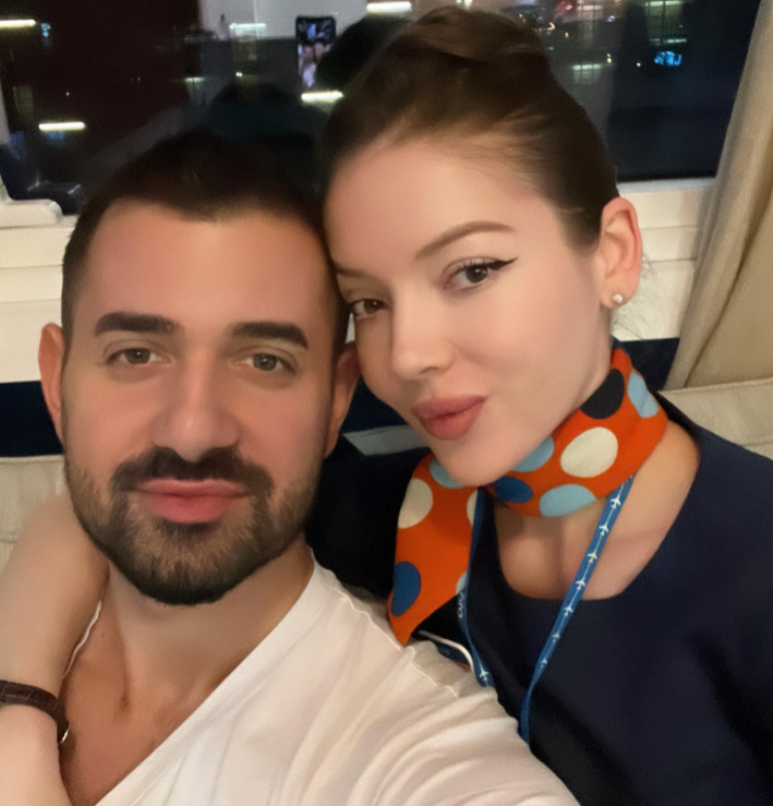 Exposlanec Ňarjaš s manželkou.