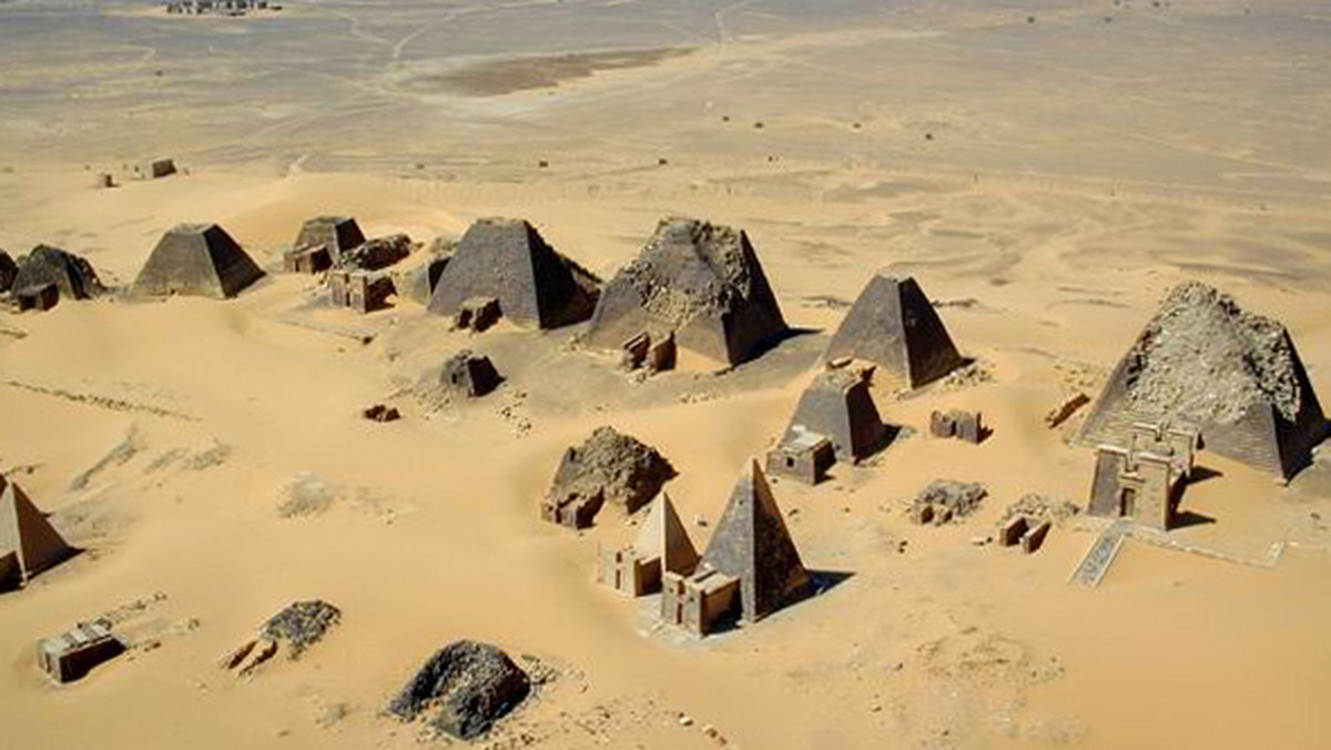 Archeolodzy restaurują pozostałości Meroe – niegdyś serca potężnego królestwa, leżącego na terenie dzisiejszego Sudanu.