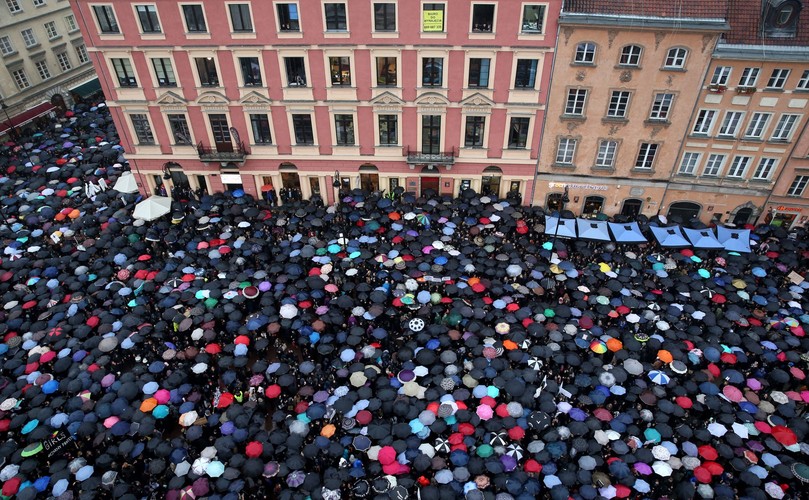 Protest na Placu Zamkowym