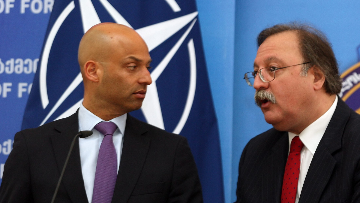 NATO popiera integralność terytorialną Gruzji i nigdy nie uzna Abchazji i Osetii Południowej - powiedział w Tbilisi specjalny wysłannik sekretarza generalnego sojuszu na Kaukaz i do Azji Środkowej James Appathurai.