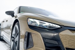 Audi RS e-tron GT kontra zima. Tak jeździ 600-konny elektryk, gdy za oknem mróz