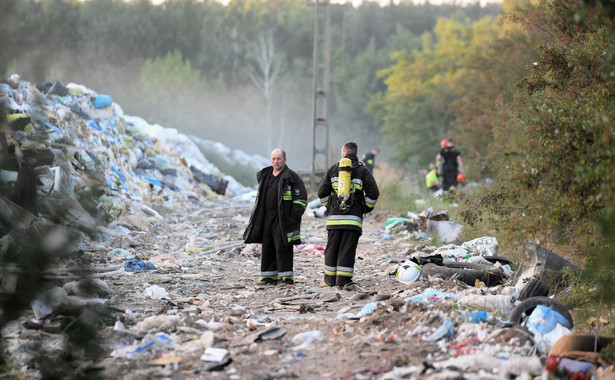 Śmieciowa mafia zarabia fortunę na wywożeniu odpadków z Wielkiej Brytanii do Polski. Oto, jak działa ten mechanizm