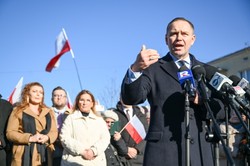 Karol Nawrocki grzmi: Mamy niemieckie drzewa w polskiej stolicy