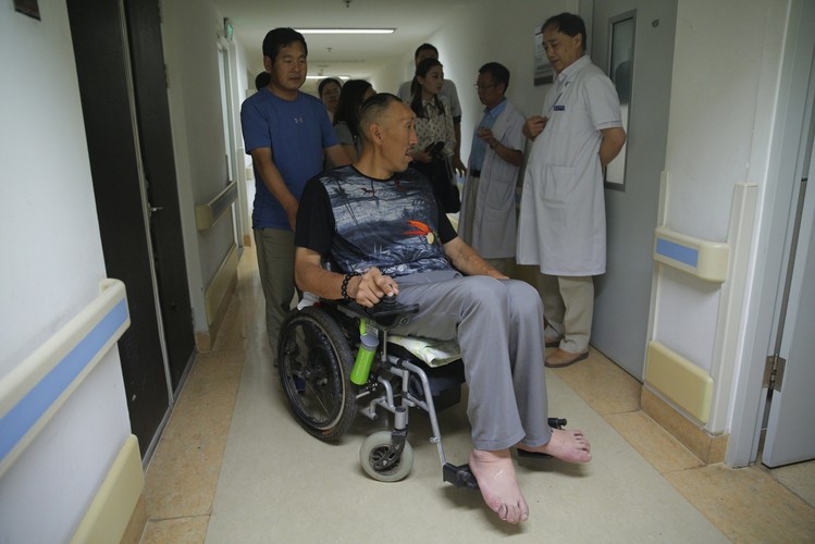 AKTOR I SPORTOWIEC WALCZY O POWRÓT DO ZDROWIA