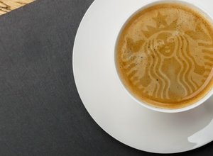 Na wiosnę ze Starbucksa znikną plastikowe słomki. Szefowie sieci o cenach kawy, ekologii i trendach kawowych w Polsce