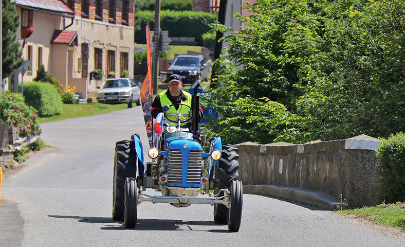 Zetor 25 na trasie do Skandynawii 