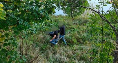 Kryminalni zatrzymali dwóch poszukiwanych. Jeden z nich miał zaskakującą kryjówkę nad rzeką