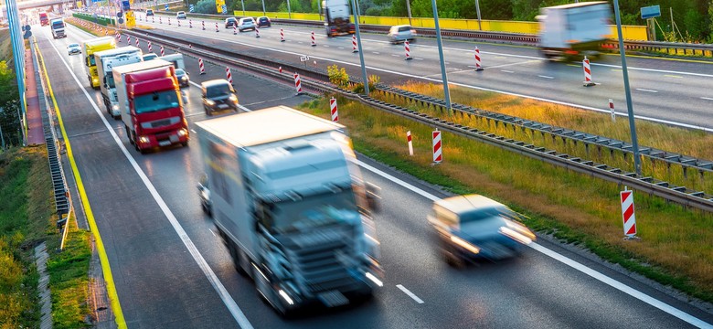 Zakaz wyprzedzania się ciężarówek na autostradach. Mamy decyzję ministerstwa