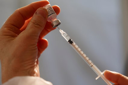 Bruksela zatwierdza nową szczepionkę przeciw COVID-19