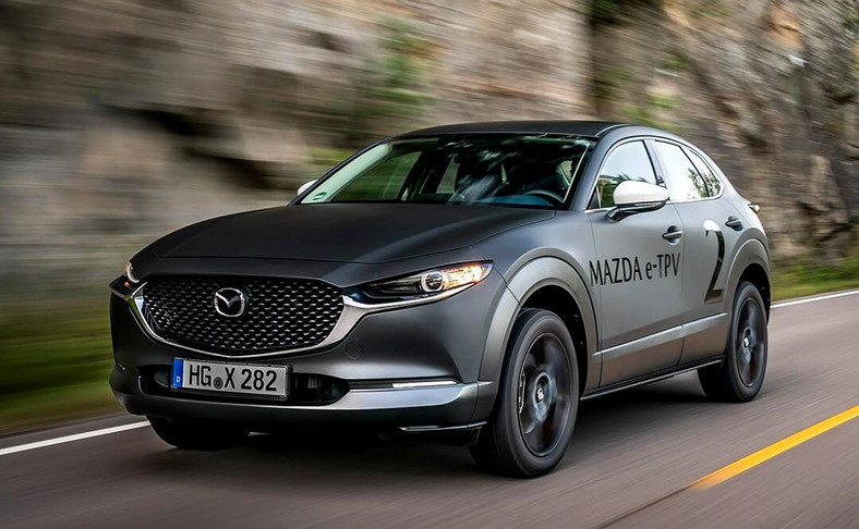 Mazda stworzyła pierwszy samochód elektryczny. "Jeśli