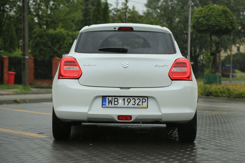 Suzuki Swift 1.0 Boosterjet - lekki, szybki, choć za drogi