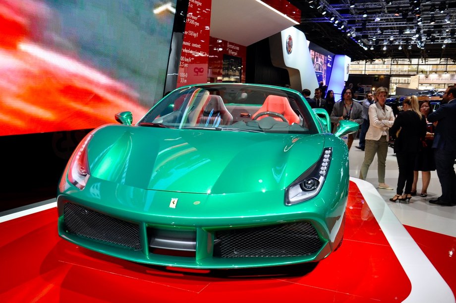 Ferrari 488 Spider nazwane zostało "The Green Jewel", czyli zielony klejnot. 