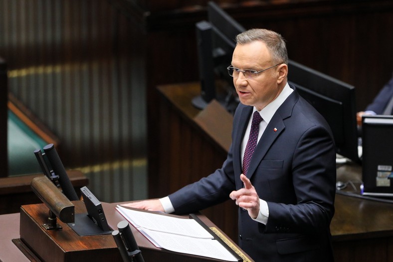 Prezydent RP Andrzej Duda przemawia podczas pierwszego posiedzenie Sejmu X kadencji