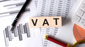 Kara za przedwczesne rozwiązanie umowy podlega VAT