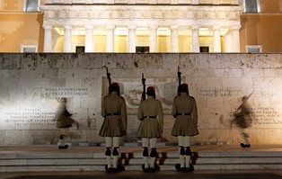 "FT": Bankructwo Grecji jest pewne. Teraz trzeba ratować strefę euro