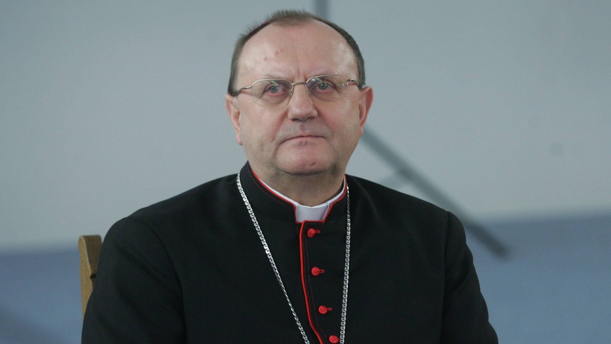 Biskup pomocniczy archidiecezji warszawskiej Tadeusz Pikus został mianowany przez papieża Franciszka na nowego ordynariusza diecezji drohiczyńskiej. Zastąpi on na tym stanowisku bp. Antoniego Dydycza, który po ukończeniu 75 lat - zgodnie z prawem kanonicznym - przechodzi na emeryturę.