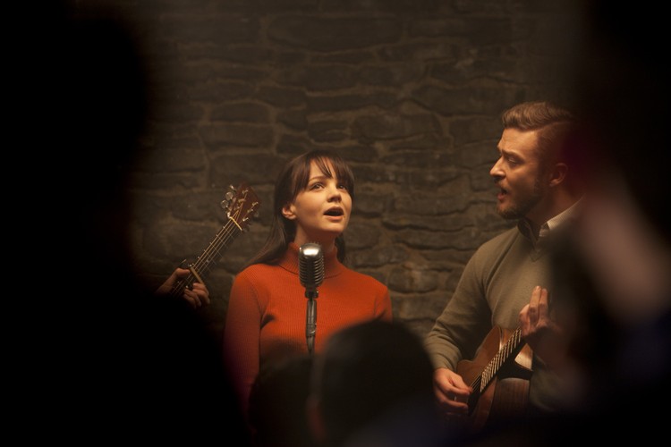 Justin Timberlake i Carey Mulligan w filmie 'Co jest grane, Davis?' *copyright: Alison Rosa ©2012 Long Strange Trip LLC