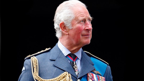 V. Vilmos király - kezdjünk barátkozni a kifejezéssel és Károly király lemondásával?